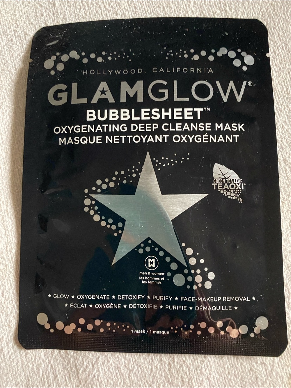 New. Sealed. GLAMGLOW Black Bubblesheet Oxygenating Deep Cleanse Mask. 1 sheet
